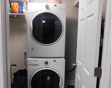 567 Lancaster Place - Photo Thumbnail 9