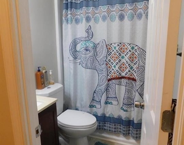 567 Lancaster Place - Photo Thumbnail 12