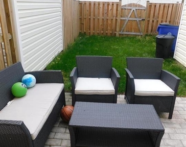 567 Lancaster Place - Photo Thumbnail 17