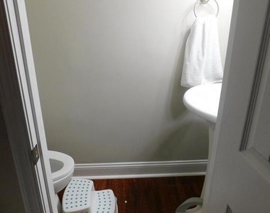 567 Lancaster Place - Photo Thumbnail 11
