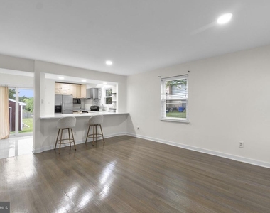 12 Coats Bridge Place - Photo Thumbnail 2