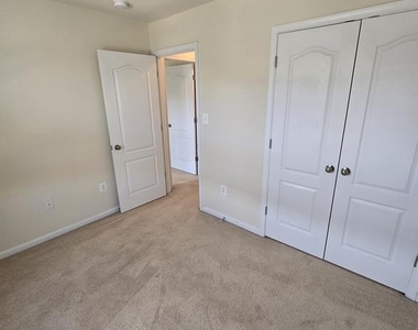 11703 Palm Desert Place - Photo Thumbnail 30