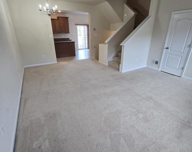11703 Palm Desert Place - Photo Thumbnail 6