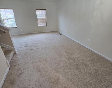 11703 Palm Desert Place - Photo Thumbnail 7
