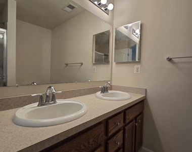 11703 Palm Desert Place - Photo Thumbnail 25