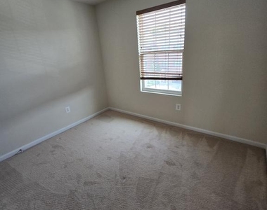 11703 Palm Desert Place - Photo Thumbnail 28