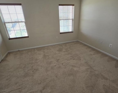 11703 Palm Desert Place - Photo Thumbnail 20