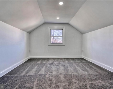 701 Platinum Avenue - Photo Thumbnail 21