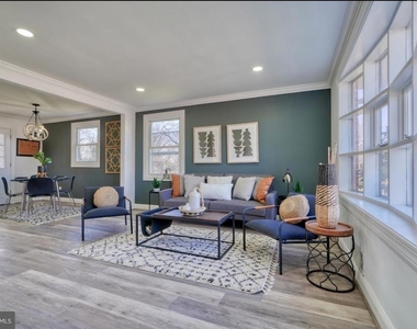 701 Platinum Avenue - Photo Thumbnail 3