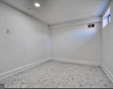 701 Platinum Avenue - Photo Thumbnail 28
