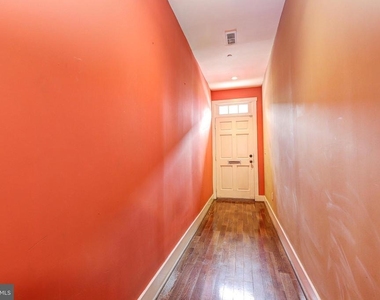 1724 Fleet Street - Photo Thumbnail 1