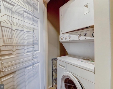 1724 Fleet Street - Photo Thumbnail 21
