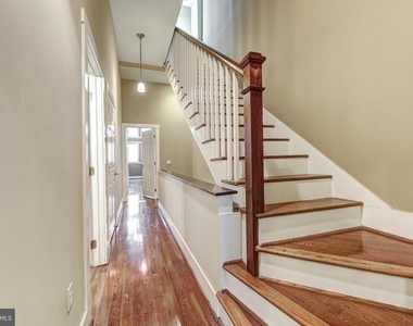 1724 Fleet Street - Photo Thumbnail 22