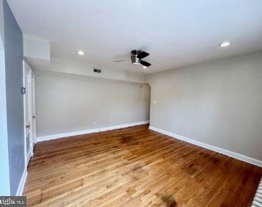 1332 Dellwood Avenue - Photo Thumbnail 2