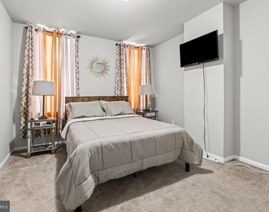 2236 Orleans Street - Photo Thumbnail 4