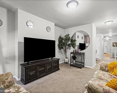 2236 Orleans Street - Photo Thumbnail 5