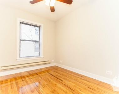 617-25 W Melrose St - Photo Thumbnail 5