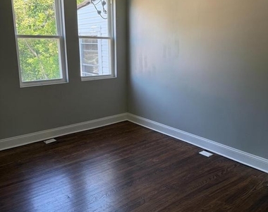 798 N Grantley Street - Photo Thumbnail 25