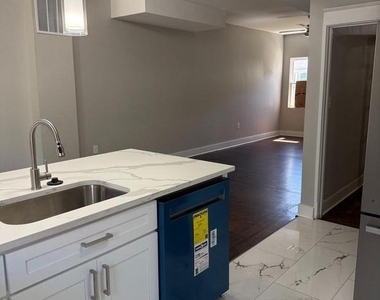798 N Grantley Street - Photo Thumbnail 11