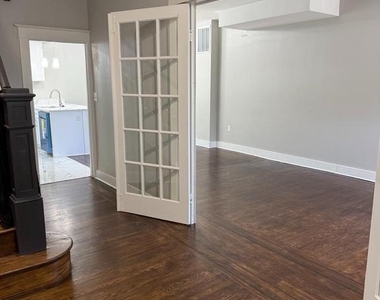 798 N Grantley Street - Photo Thumbnail 2