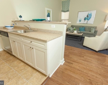 521 Saint Paul Street - Photo Thumbnail 23