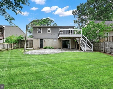 531 Kenmore Road - Photo Thumbnail 21