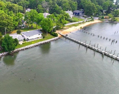 1323 Magnolia Avenue - Photo Thumbnail 3