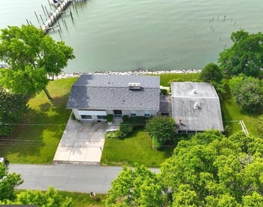 1323 Magnolia Avenue - Photo Thumbnail 1