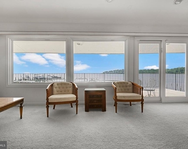 1323 Magnolia Avenue - Photo Thumbnail 8