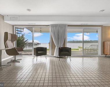 1323 Magnolia Avenue - Photo Thumbnail 14