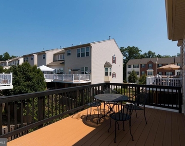 947 Chase Walk - Photo Thumbnail 28