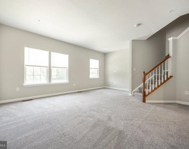947 Chase Walk - Photo Thumbnail 11