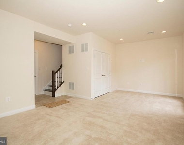 2912 Middleham Court - Photo Thumbnail 21