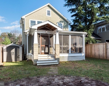 49 Amos Garrett Boulevard - Photo Thumbnail 5