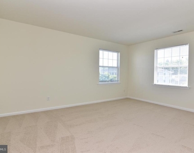 1306 Caitlins Way - Photo Thumbnail 11