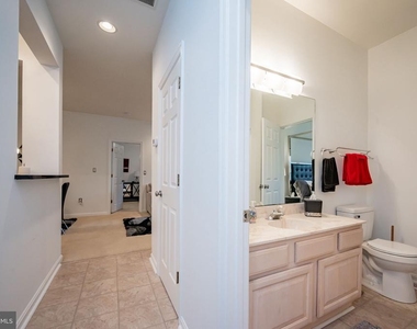 4100 Sandpiper Drive - Photo Thumbnail 6