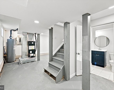 28 E Main Street - Photo Thumbnail 24