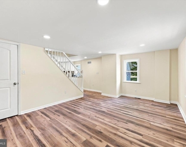 28 E Main Street - Photo Thumbnail 14
