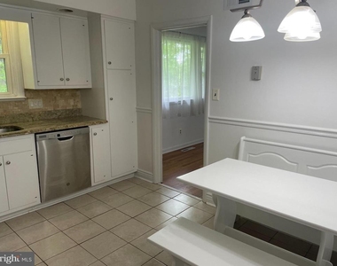 202 Alders Drive - Photo Thumbnail 4