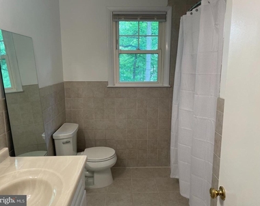 202 Alders Drive - Photo Thumbnail 14