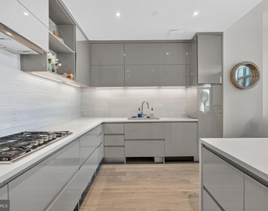 810 O Street Nw - Photo Thumbnail 6