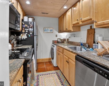 4605 Macarthur Boulevard Nw - Photo Thumbnail 4