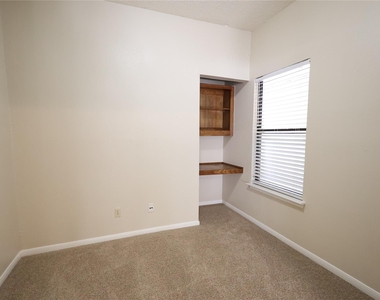 3840 Far West Blvd - Photo Thumbnail 3