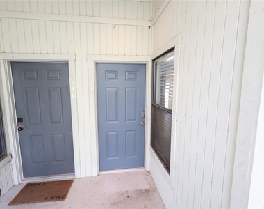 3840 Far West Blvd - Photo Thumbnail 15