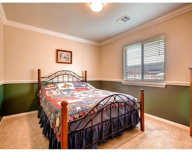 20313 Wayzata Ct - Photo Thumbnail 10