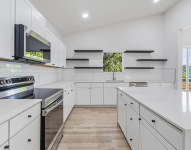 5010 Baker St - Photo Thumbnail 9