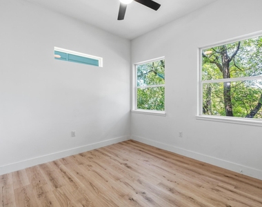 5010 Baker St - Photo Thumbnail 17