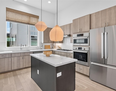 2805 Mccurdy St - Photo Thumbnail 4