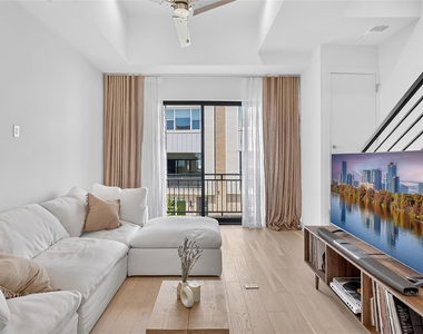 2805 Mccurdy St - Photo Thumbnail 5