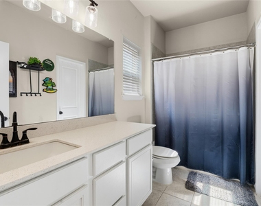 237 Driftwood Ln - Photo Thumbnail 12